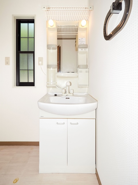 フェスタ山崎の独立洗面台|洗髪洗面化粧台