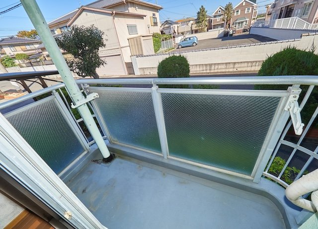 ランベール池北のバルコニー|洋室バルコニ