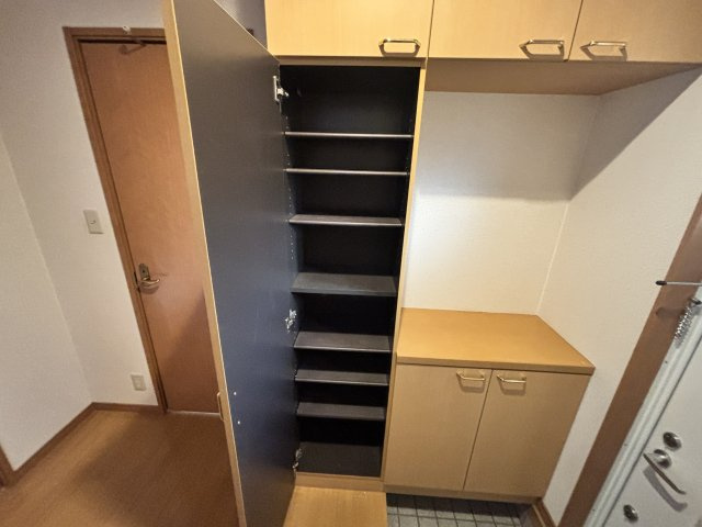 パインガーデン芦屋川ＰＨ　Ⅱ　Ｂ棟の収納
