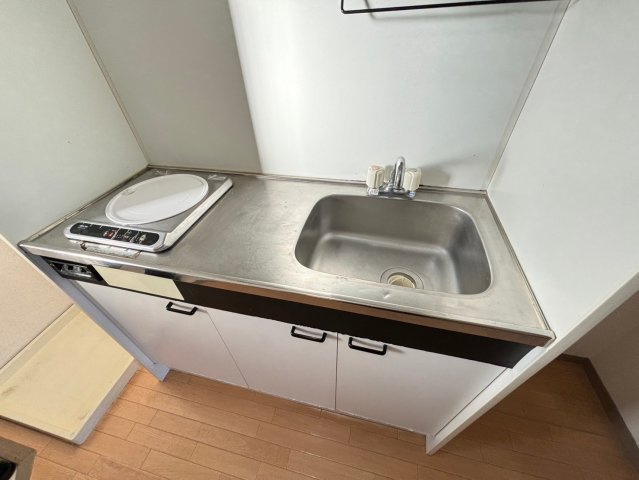 西宮市上大市２丁目のアパートのキッチン
