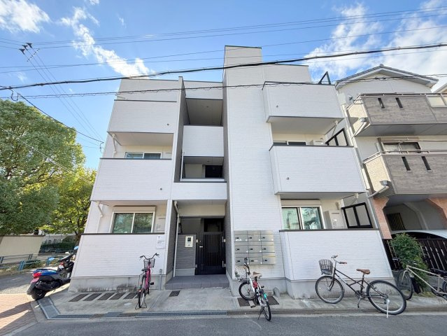 TATERUApartment大道南1丁目の外観