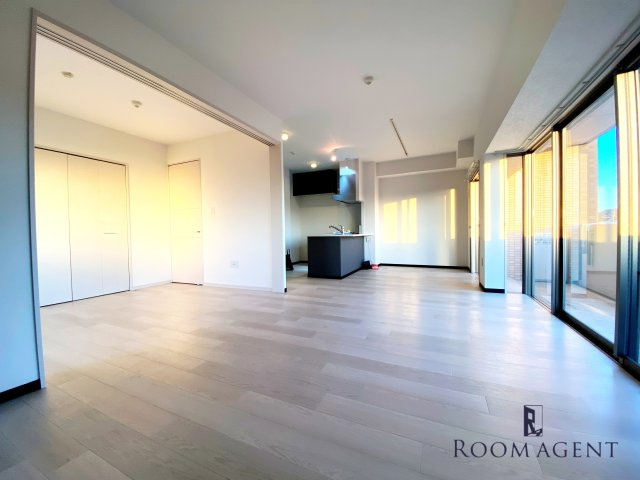 茶屋ヶ坂ライズの居間・リビング