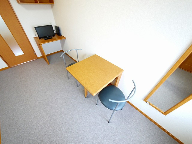 レオパレス寧楽の洋室|スタンダードな洋室です