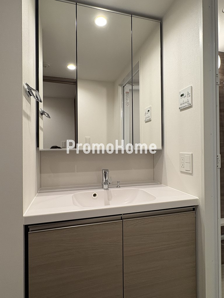 ザ・パークハビオ日本橋茅場町のエントランス