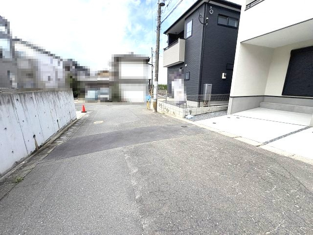 【その他】 | 大野城市中1丁目3期　3号棟（全3棟）【仲介手数料無料・0円】 | 現地写真。前面道路です。