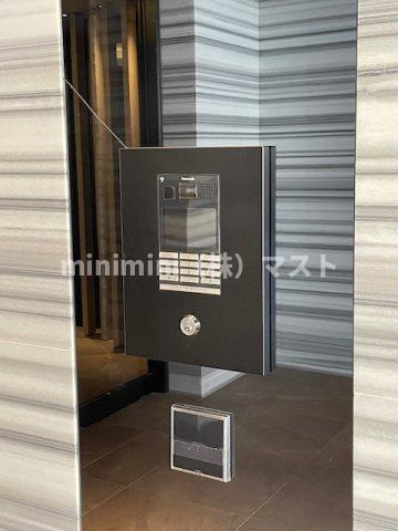 リンクハウス難波元町のエントランス