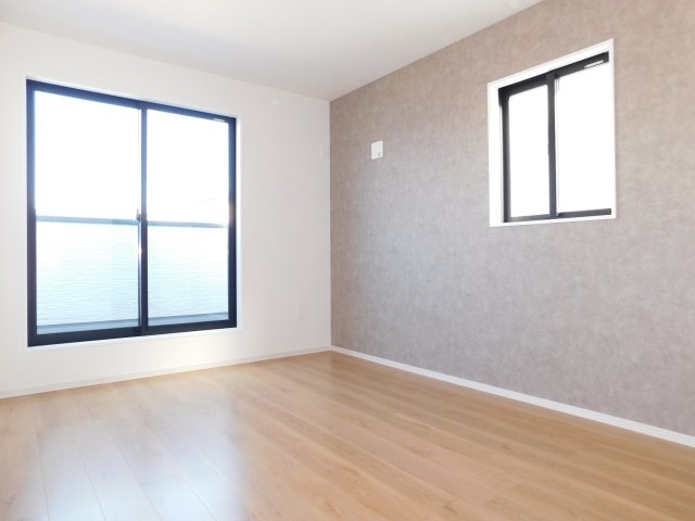 名古屋市中川区打中２丁目の新築一戸建の洋室|◇洋室◇　　２面採光で明るい洋室６．７帖　ＷＩＣ完備！　バルコニー付き♪