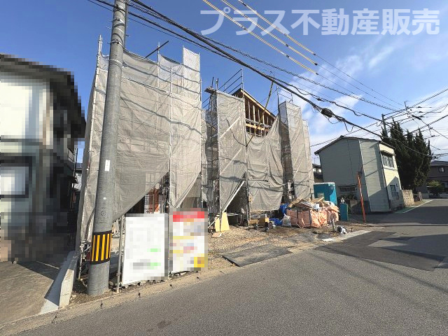 【外観】 | 福岡市博多区諸岡3丁目2期　1号棟（全2棟）【仲介手数料無料・0円】 | 現地写真。プラス不動産販売なら、現場の全ての棟をまとめてご見学頂けます。