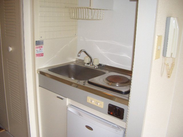 ベルシェ船橋ラマージュのキッチン|1口コンロ付きです