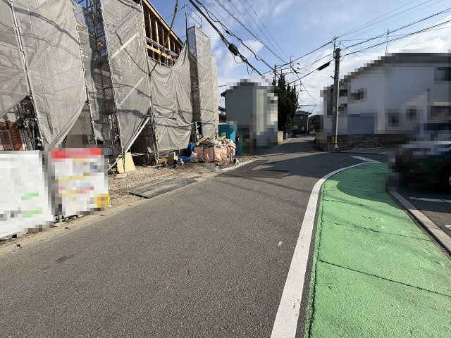 【その他】 | 福岡市博多区諸岡3丁目2期　2号棟（全2棟）【仲介手数料無料・0円】 | 現地写真。前面道路です。