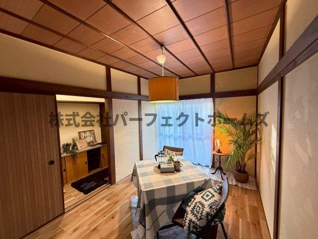 高野道1丁目戸建　賃貸の居間・リビング|リビングです