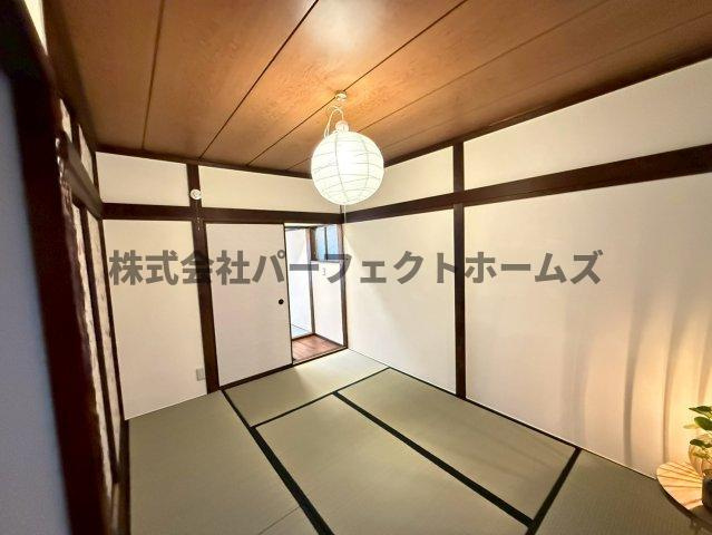 高野道1丁目戸建　賃貸の和室|和室、ちょっとしたくつろぎスペースにいかがでしょうか