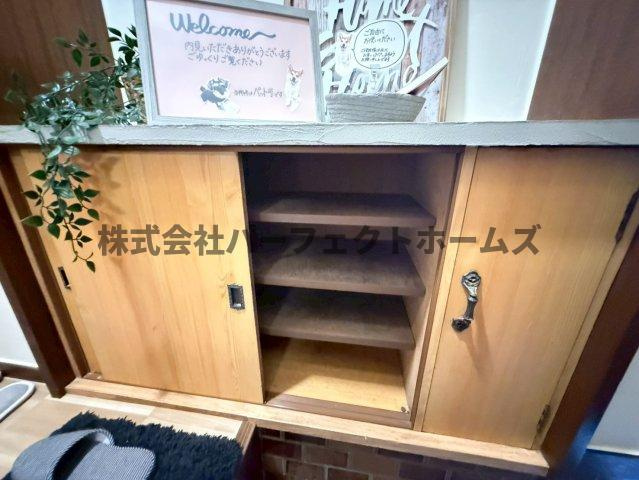 高野道1丁目戸建　賃貸の収納|収納があります
