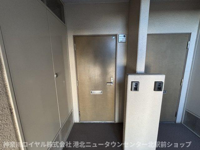 【玄関】
