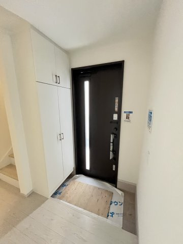 【玄関】 | 大野城市中1丁目3期　1号棟（全3棟）【仲介手数料無料・0円】 | 現地写真。