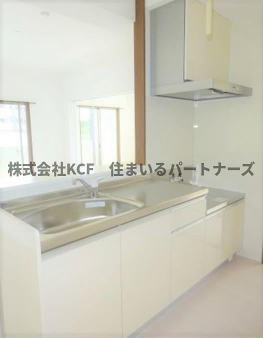 イル・ヴリールのキッチン|コンパクトなキッチンで掃除もラクラク