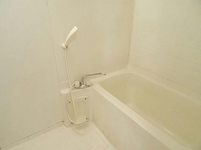 ガーデンハウスの浴室|お風呂です