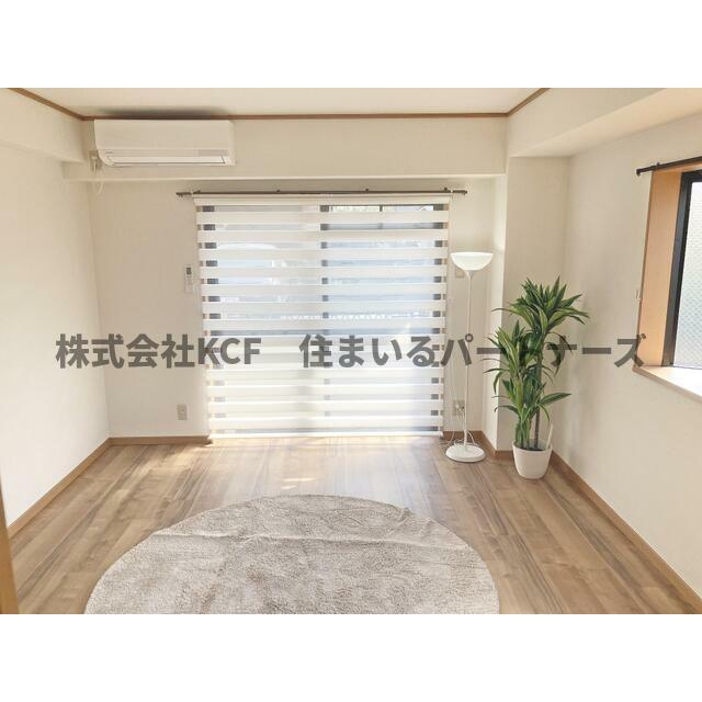 セピアコートの洋室|明るい洋室です