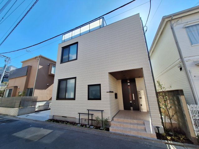 メゾンルミナスの外観