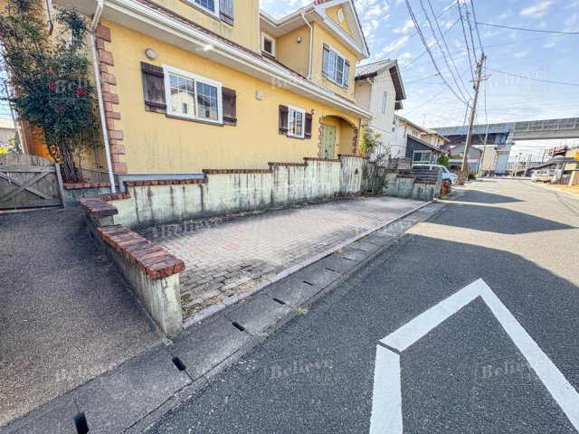 あさひ新町戸建の駐車場|駐車スペースもあります☆
