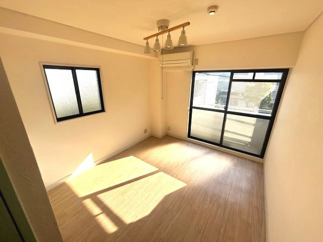 ステューディオアッシュの居間・リビング