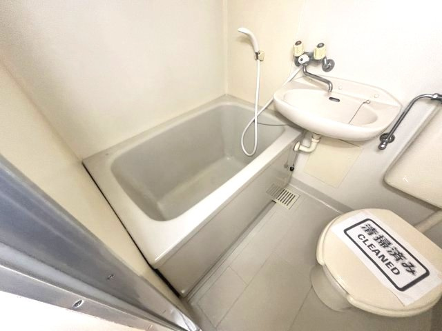 ステューディオアッシュの浴室