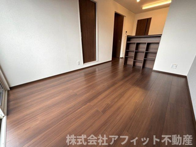 【居間・リビング】 | シャンス16 | LDK9.7帖