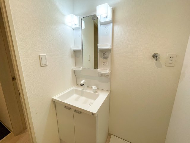 Rinon瓜破東の洗面所