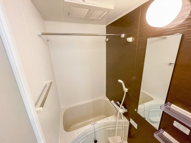 Rinon瓜破東の浴室