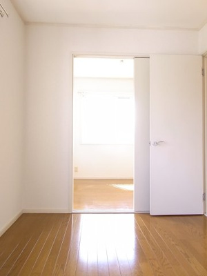 【洋室】 | カーサ・セレーノＢ棟