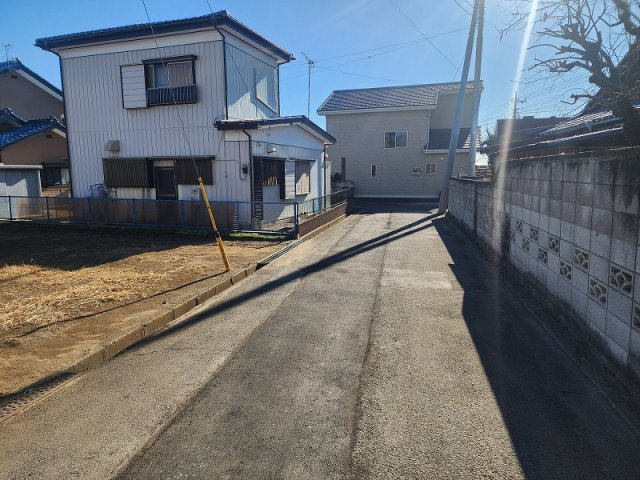 高崎市浜川町　売地の前面道路含む現地写真