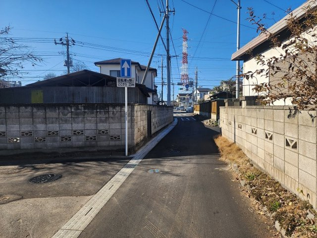 高崎市浜川町　売地の前面道路含む現地写真