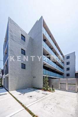 【駐車場】 | ドゥーエ梅屋敷 | カースペースがあります