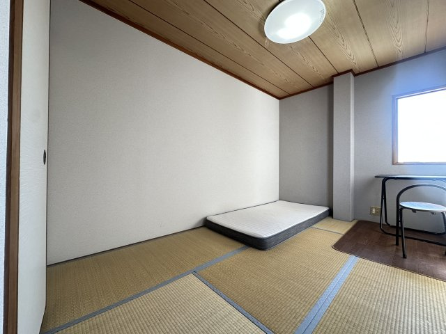 木内ハイツの寝室