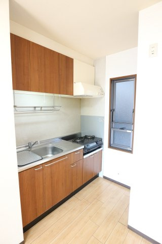 ディアスふじのキッチン|102号室の写真を使用しています。