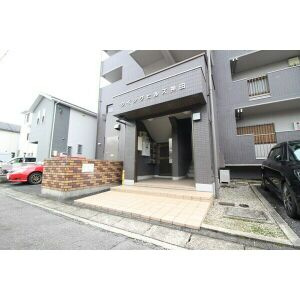 ウイングヒルズのエントランス