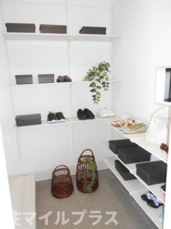 【玄関】 | 郡山市片平町釜場新築一戸建て1棟 | きれいな玄関です