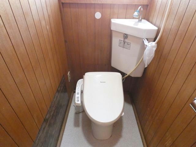 駒場町4テラスハウスのトイレ