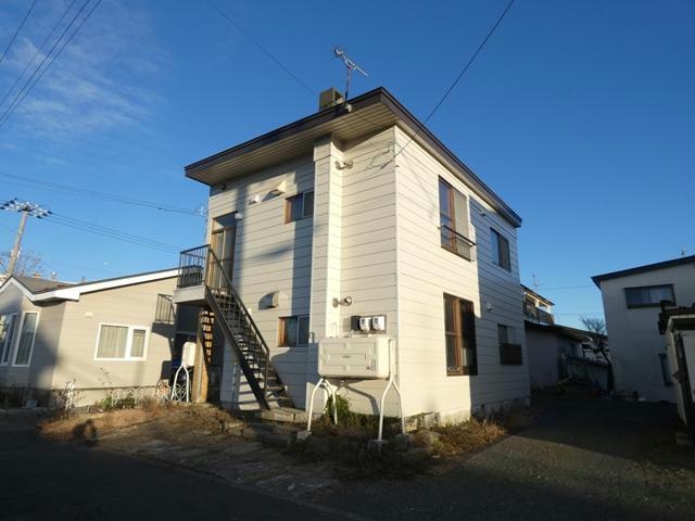 駒場町4テラスハウスの外観