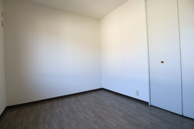 ローレルⅡＡの洋室