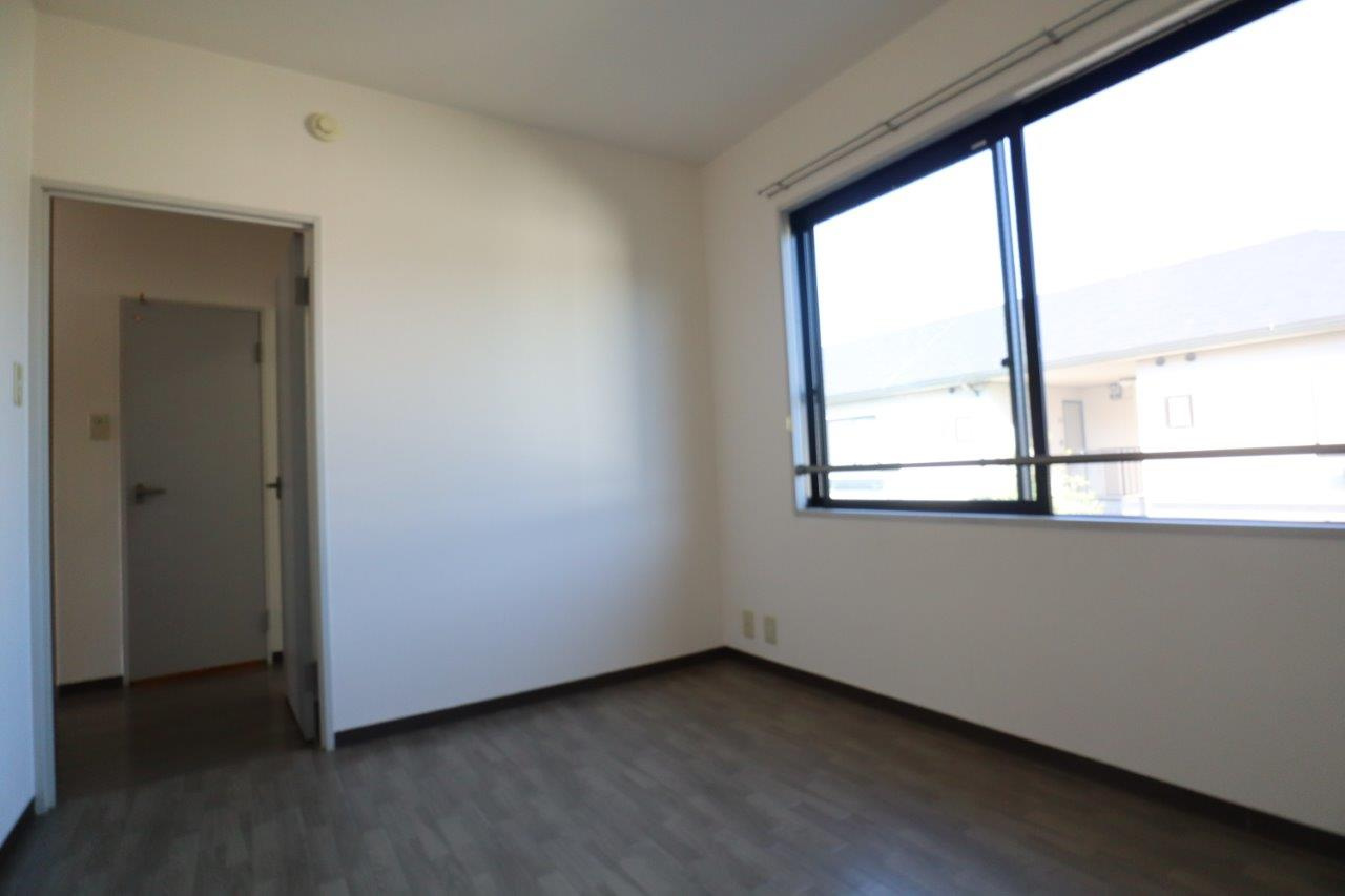 ローレルⅡＡの洋室