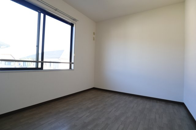 ローレルⅡＡの洋室