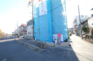 【前面道路含む現地写真】