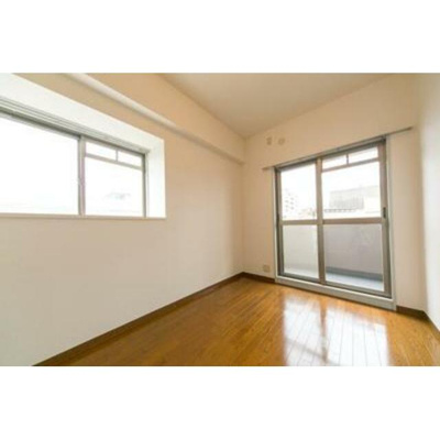 【寝室】 | ドエル新都 | きれいなフローリング。