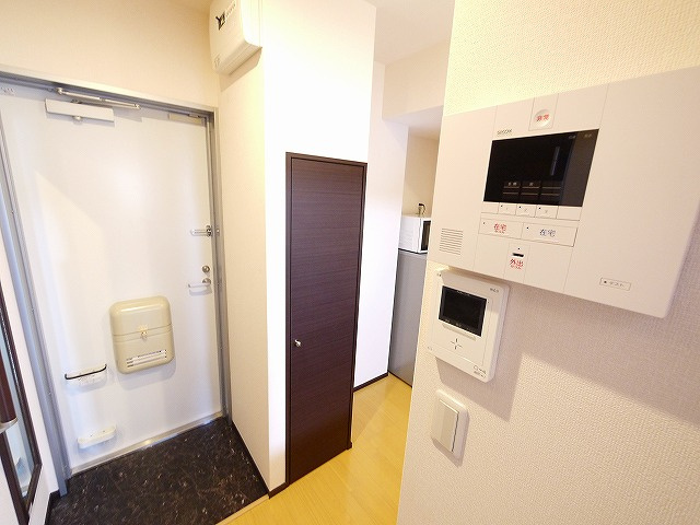 レオネクスト清都Ⅱのセキュリティ|モニター付きインターホンです
