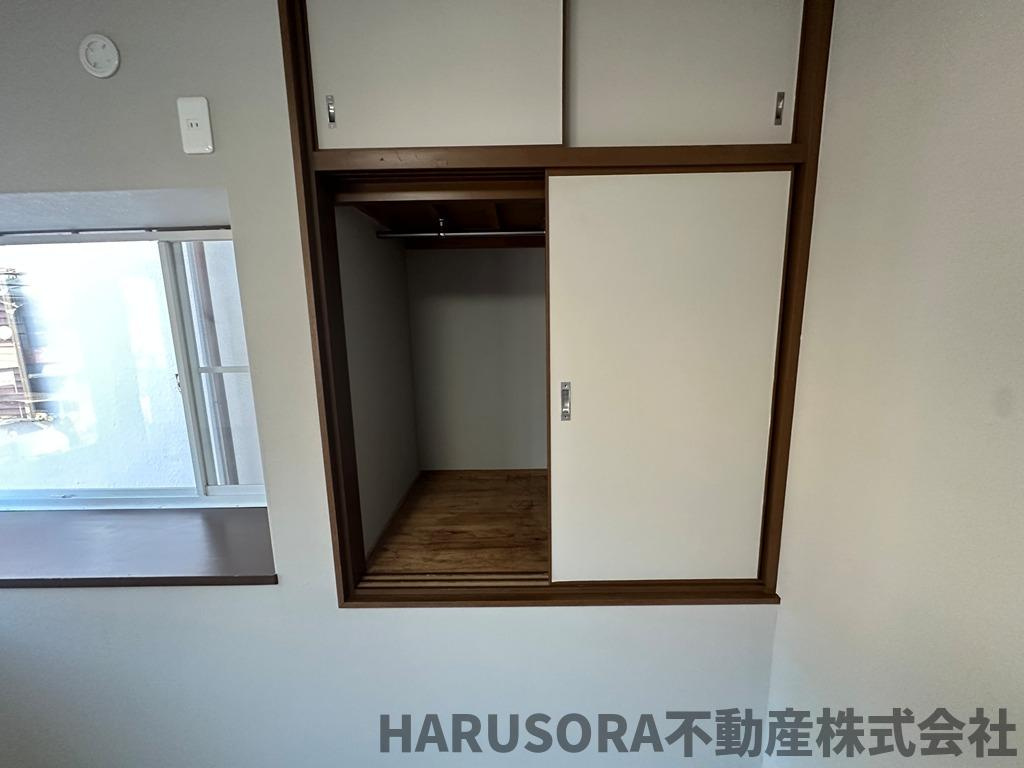 交野市妙見坂２丁目　２階建の収納
