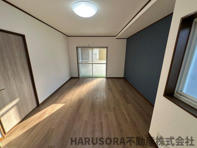 交野市妙見坂２丁目　２階建の洋室