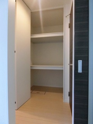 【収納】 | カーサフェリオ | イメージ101の写真（間取反転タイプ）