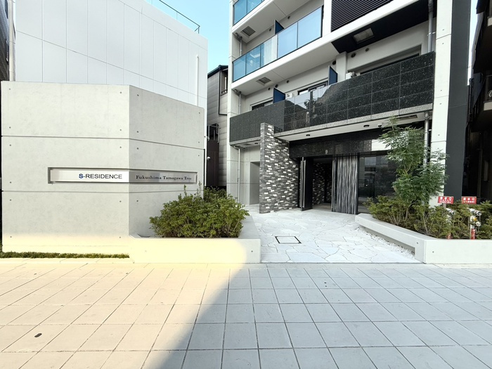 S-RESIDENCE福島玉川Tresのエントランス