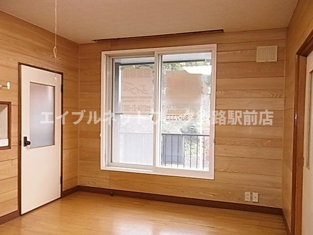 メゾン東部Ⅰの居間・リビング